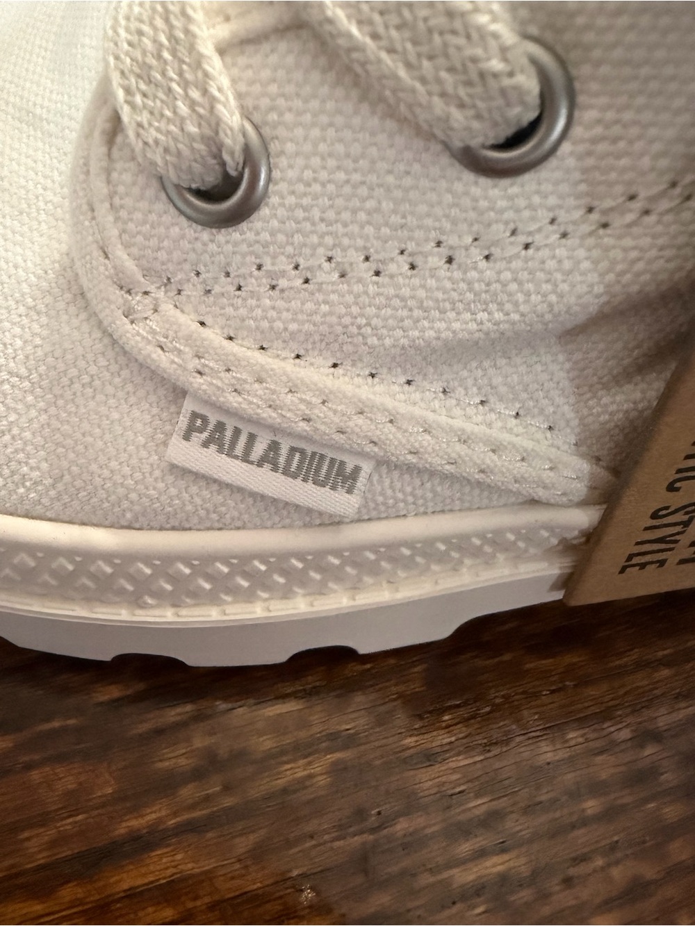 NIB Women’s Palladium Pampa Hi White Canvas Lug Sole Chunky Sneaker Sz 6.5 - Picture 7 of 12